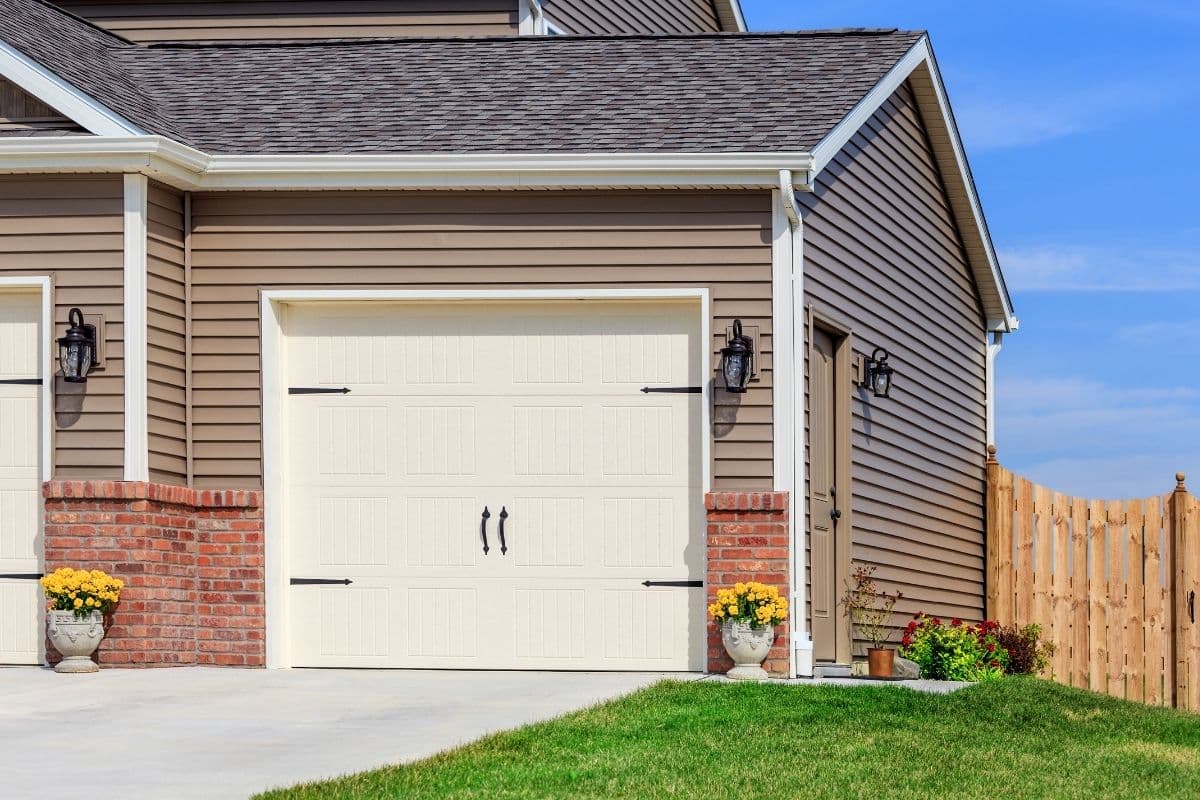 Window and siding installation project in St. Louis